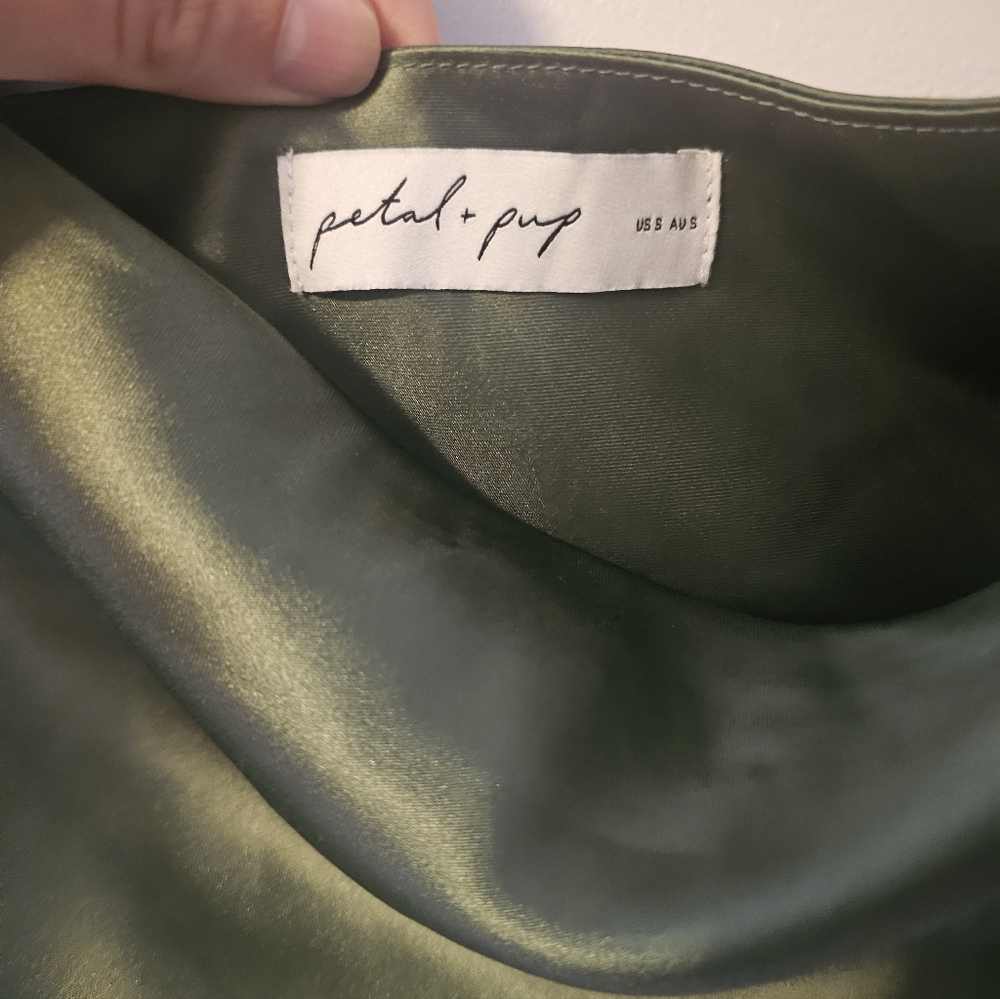 Petal & Pup Size Small Selma One Shoulder Satin Gown Olive Green READ INFO - Picture 4 of 12